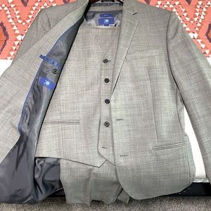 EGARA 3-piece Men’s Grey Suit